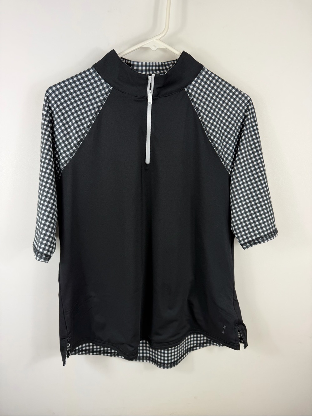 Belyn Key Golf Black Gingham Reversible short Sleeve Top Medium NEW